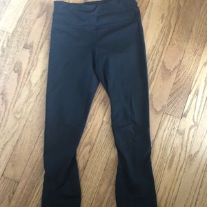 Lululemon run inspire II crop—like new!